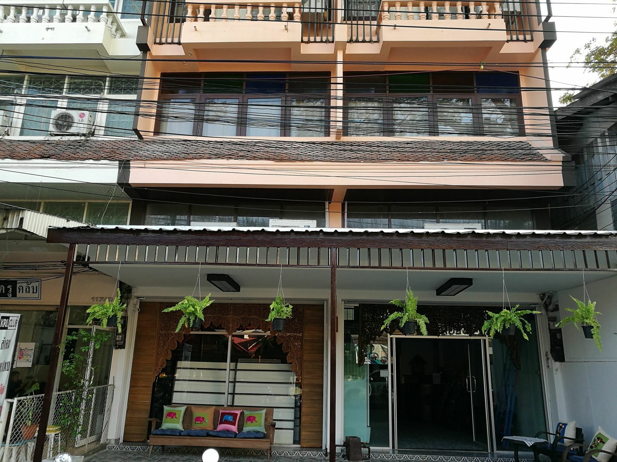 Hotel At Phra Sing Retro Chiang Mai Exterior foto